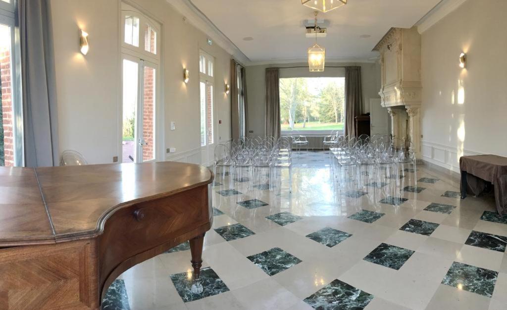 Chateau De La Bribourdiere Putot-en-Auge ภายนอก รูปภาพ